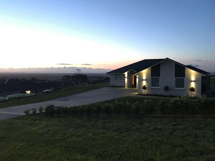 23 Lawrence Carter Drive Bombay_19