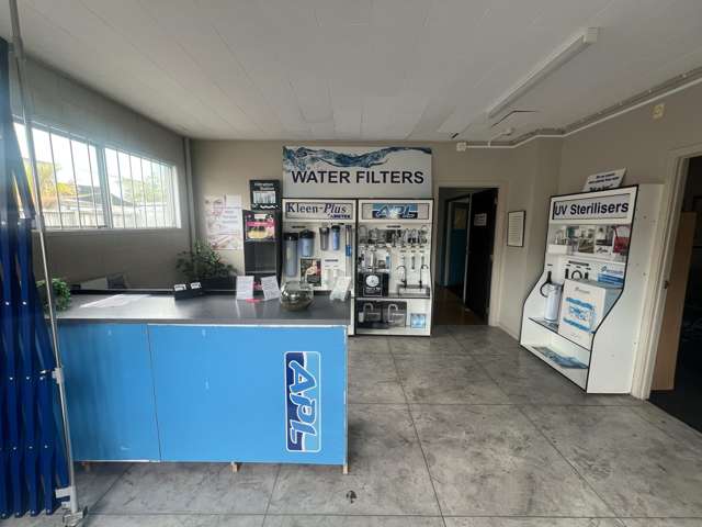 Rare Howick industrial