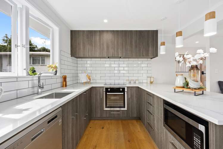 38 Valonia Street New Windsor_10