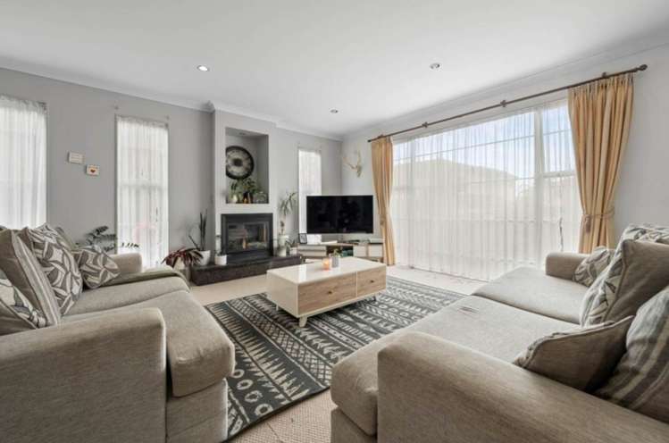 56 Amberwood Drive Northpark_3