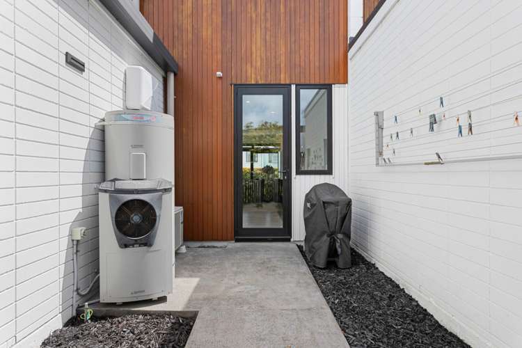 13 Frank Gill Road Hobsonville_17