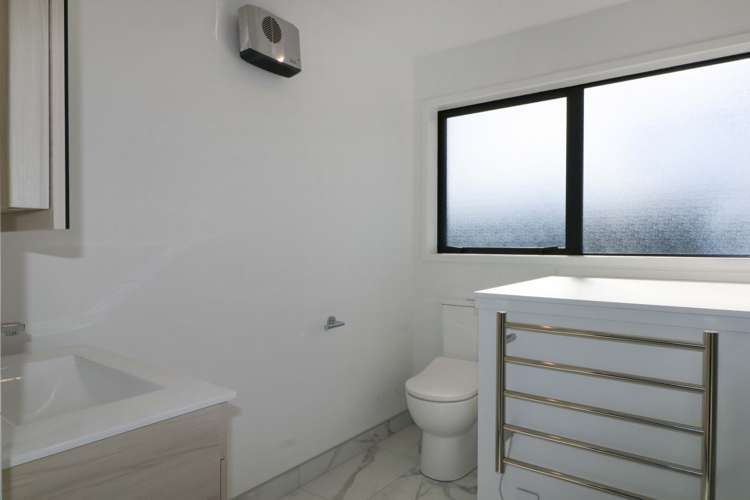 6/10 Avery Grove Boulcott_7