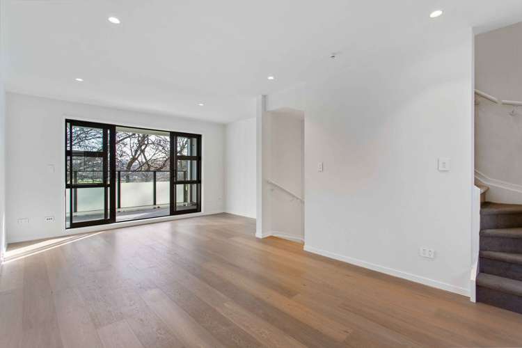 17/8 Dock Street Auckland Central_2