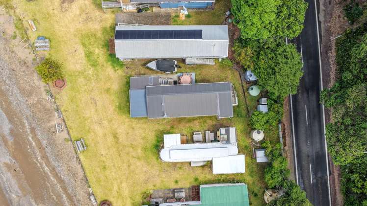 Tram 7 949 Thames Coast Road Waikawau_13