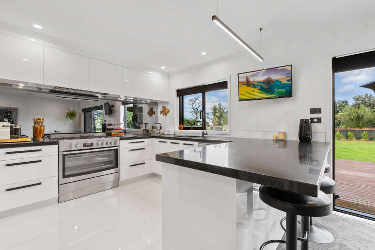 5 Cumming Street Okato_6