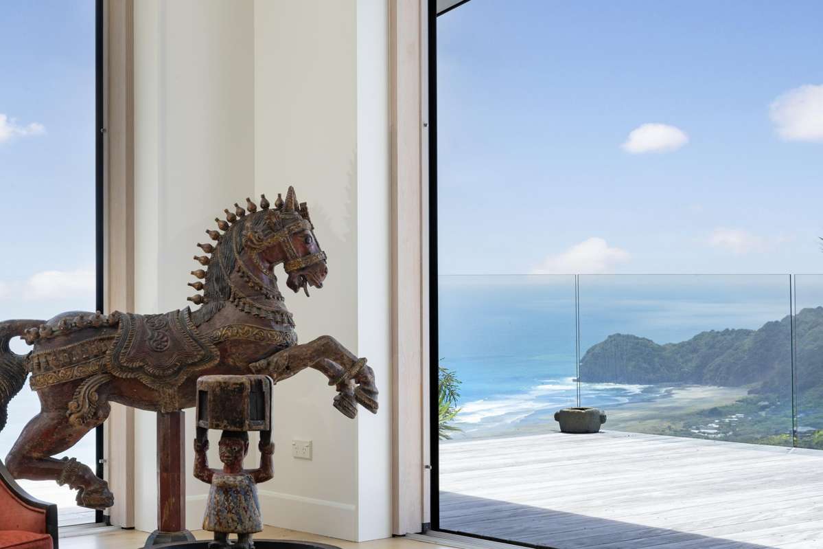 36 Piha Road_0