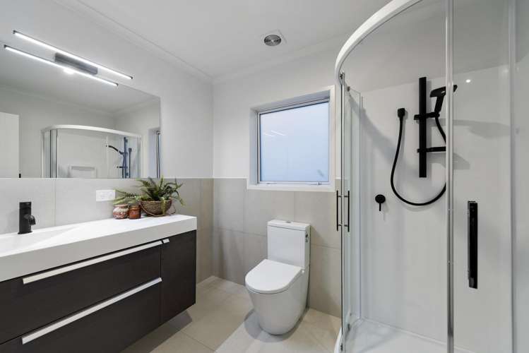 37 Awatira Drive Papamoa_17