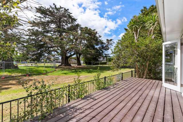 24D Clinton Avenue Te Atatu Peninsula_3
