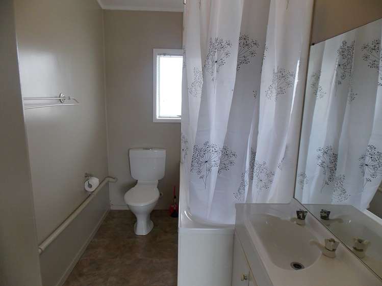 2/8 Shackleton Road Mount Eden_9