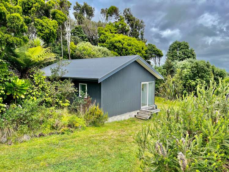 724a Ruapuke Road Raglan_10