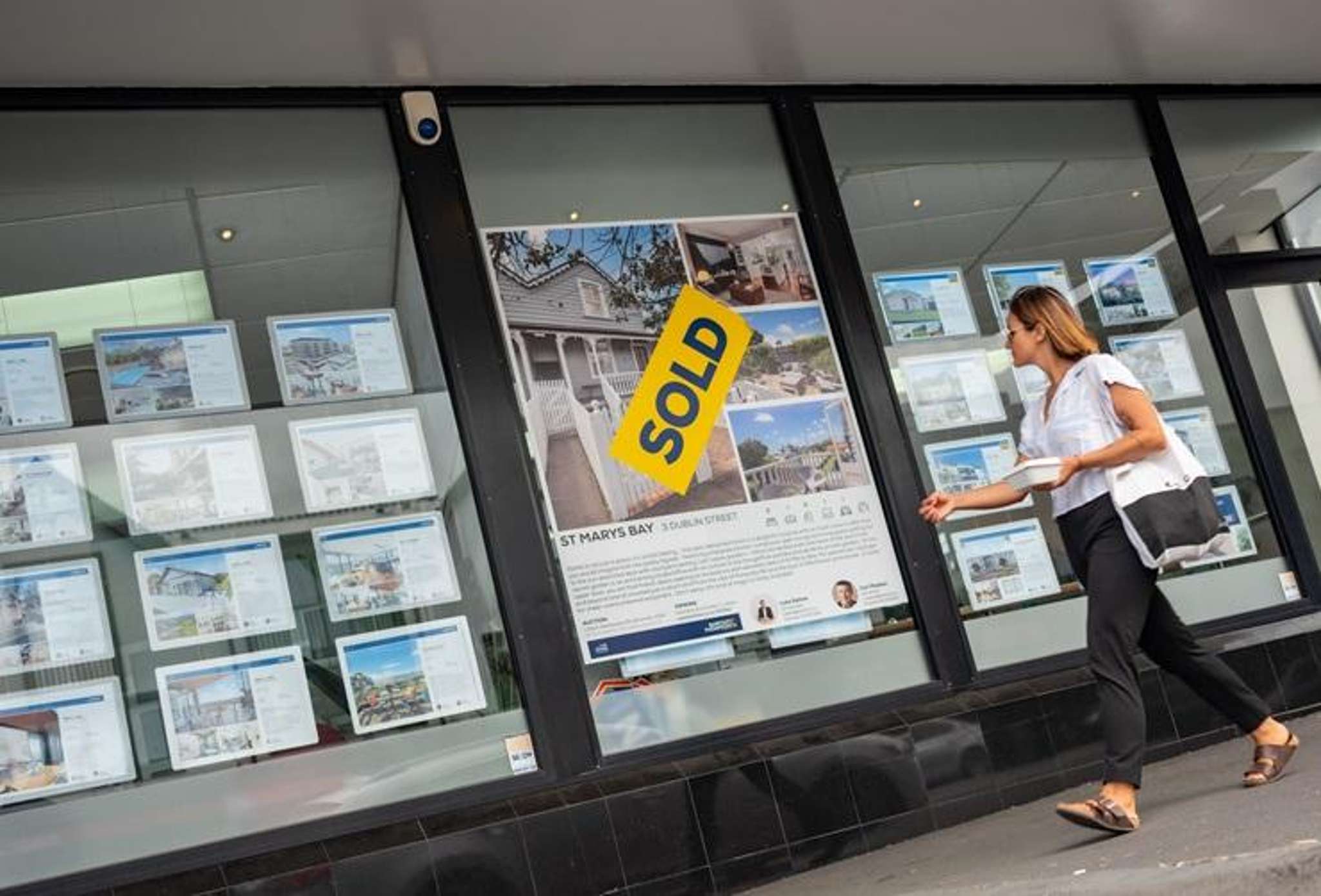 Tony Alexander: Buyers can see where house prices are heading