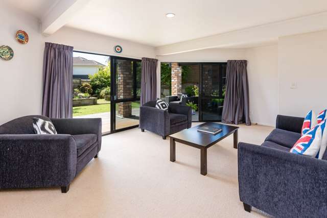 2/5 Perendale Close Somerville_2