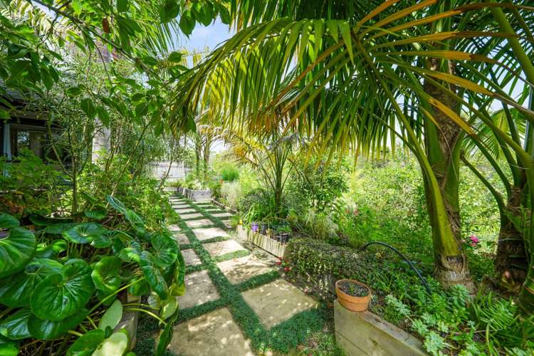 214 Kyle Road Greenhithe_15