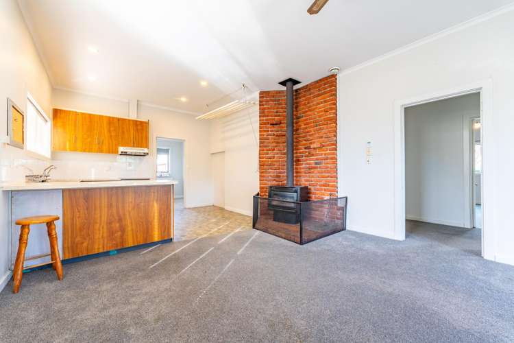 38 Raymond Street West End_2