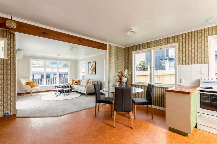 12 Kelkirk Street Kelston_9