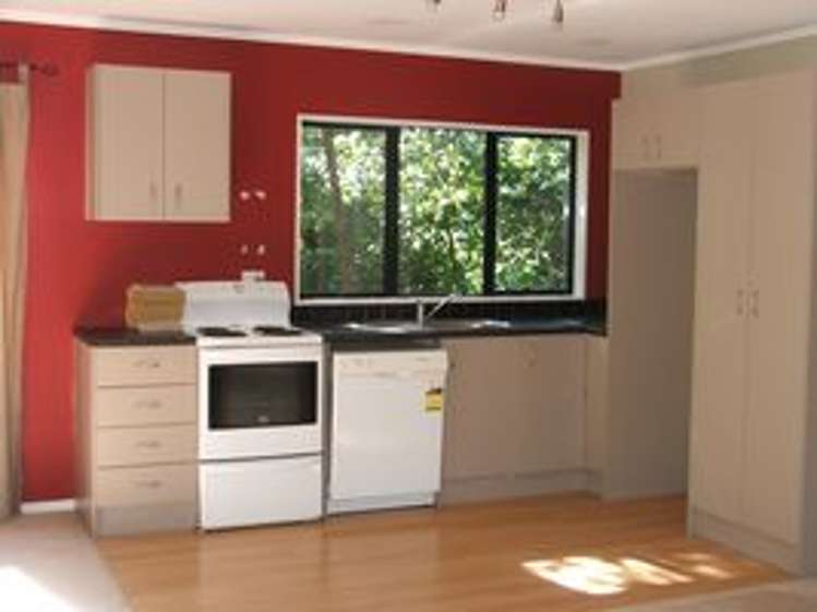 59 Warner Park Ave Laingholm_2