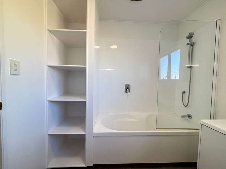 18B Harbour View Road Te Atatu Peninsula_17