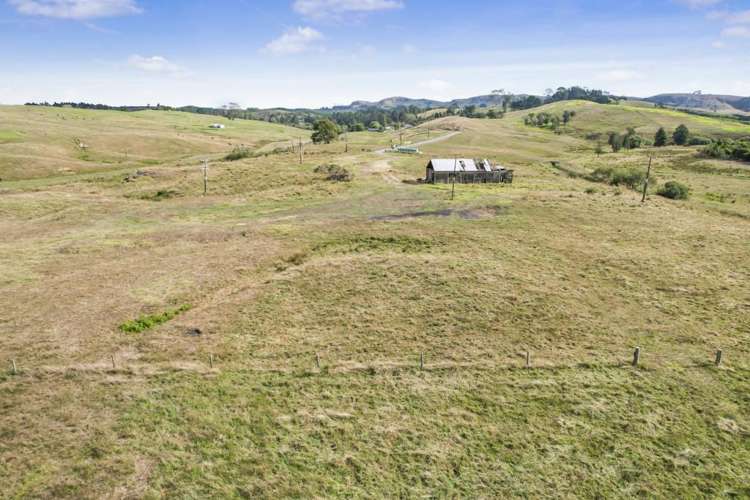 166E Renown Road_4