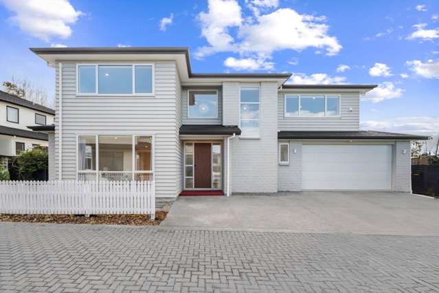 Spacious, Sun-soaked and School-Zoned