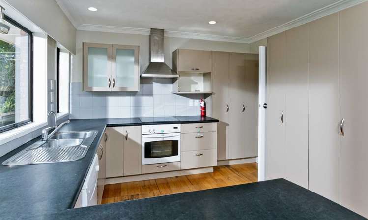 7 Heather Place Sunnynook_12