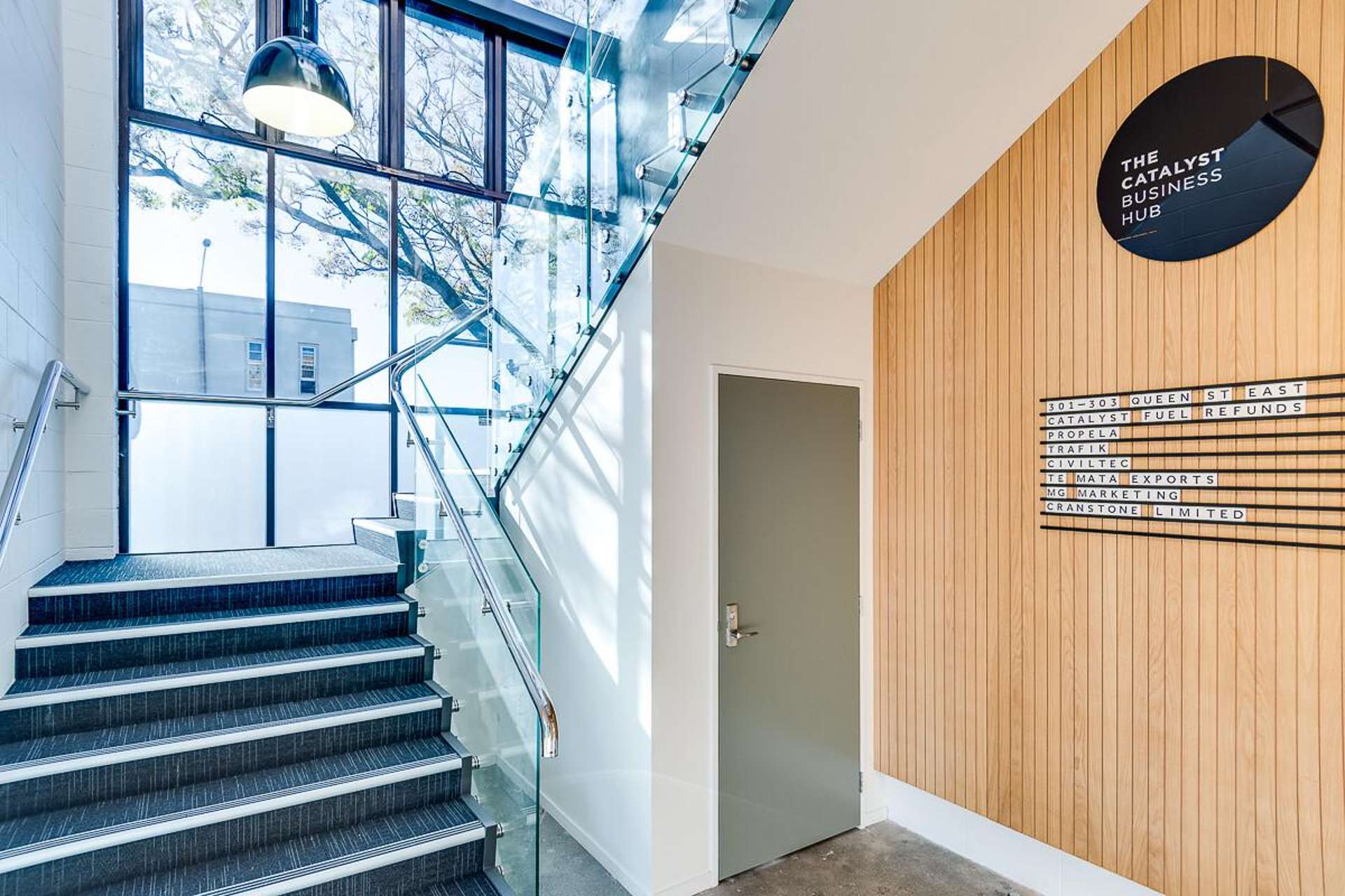 301-303 Queen Street East Hastings Central_0