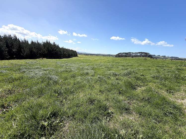 413A Baylys Coast Road_1