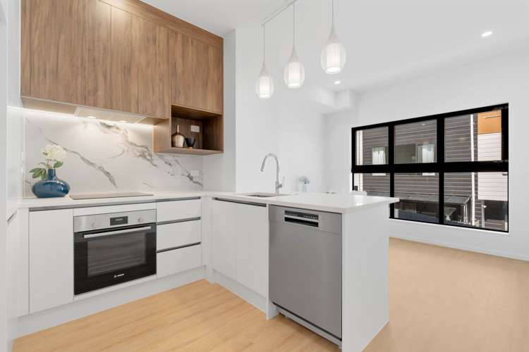 2/2 Flaunty Place West Harbour_1