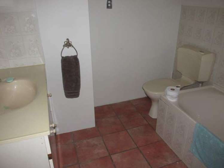 78 Main Street Reefton_5