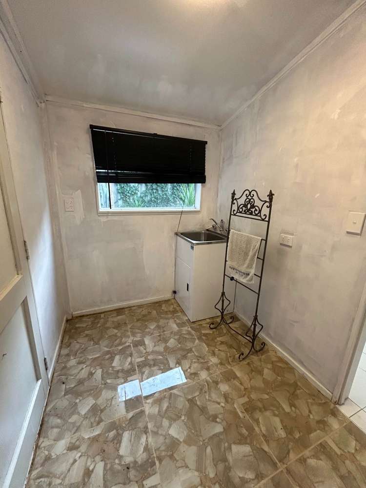 21 Puke Road Kumeu_11
