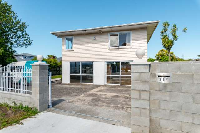 257 Te Atatu Road Te Atatu South_1