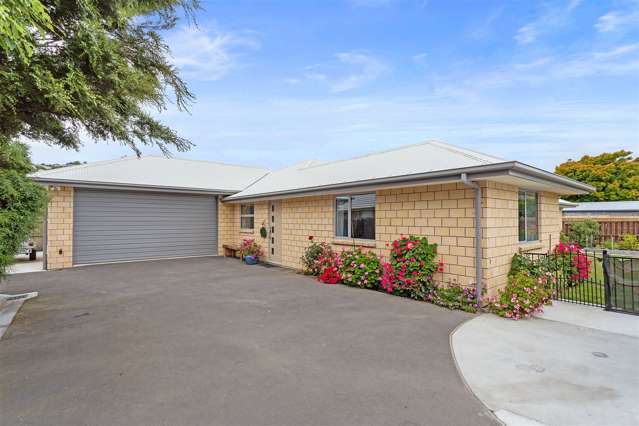 44 Birdwood Avenue Beckenham_1