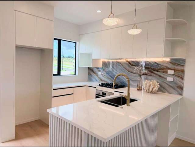 626 Kerepi Street Westgate_2