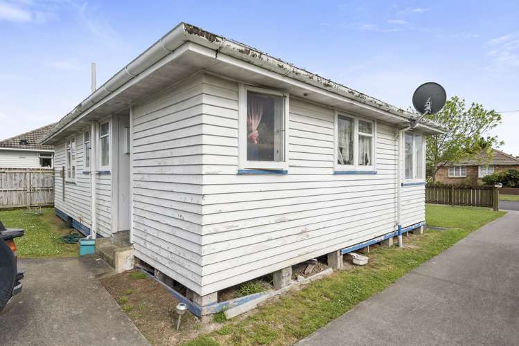 18 Tennyson Road Enderley_10