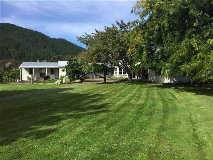 305 Baton Valley Road Tapawera_1