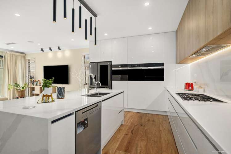 31 Surf View Crescent Red Beach_8