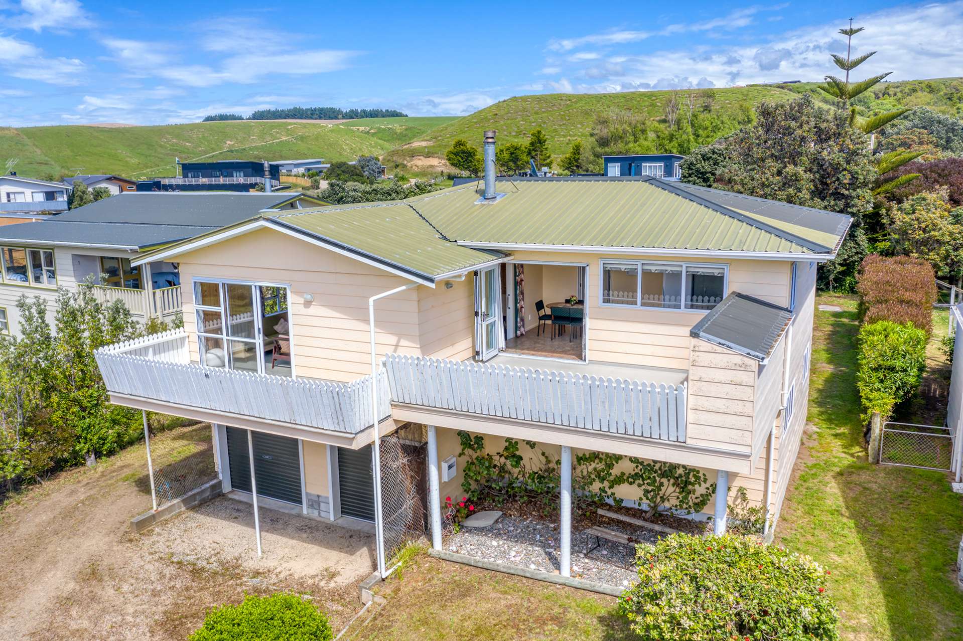 16 Tamarisk Drive Riversdale Beach_0