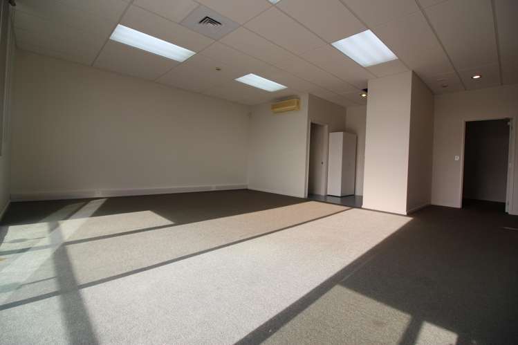 2/9 Orbit Drive Albany_3