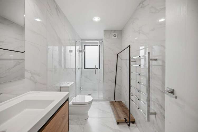 1A Churchill Road Murrays Bay_22