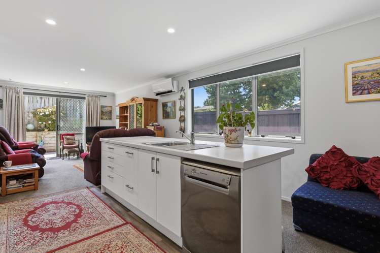 1/162 Waihi Road Judea_9