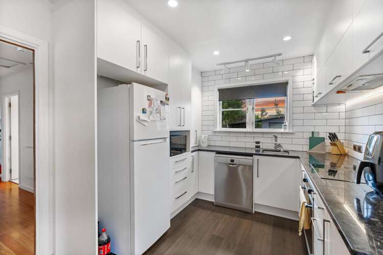 69 Taikata Road Te Atatu Peninsula_9