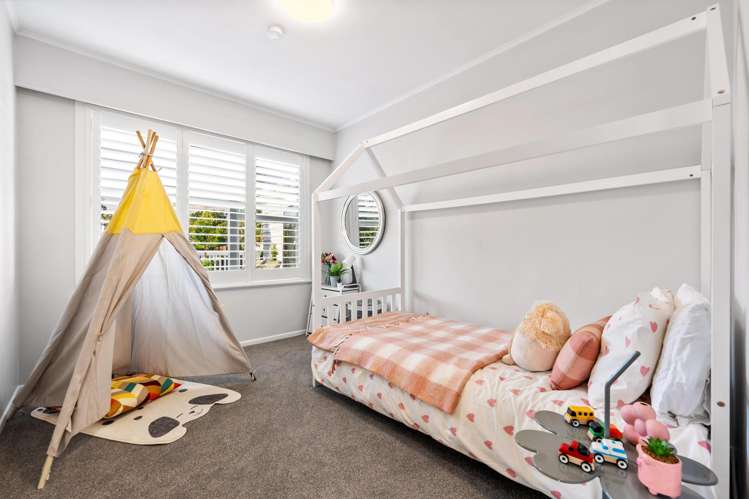 58 Chorley Avenue Massey_13