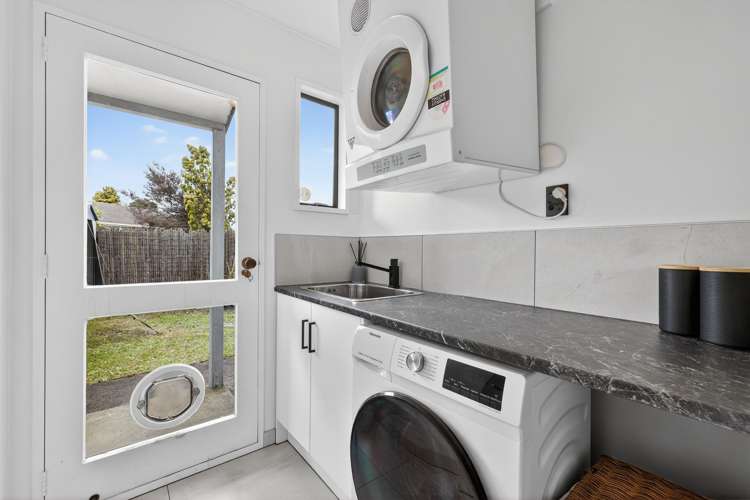 70 Solomon Avenue Redwood_21