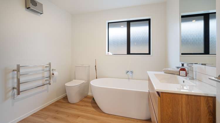 20 Stackwood Avenue Woodend_13