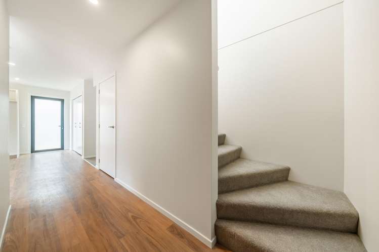 14/4; 15/4 Tawhai Street Stokes Valley_10