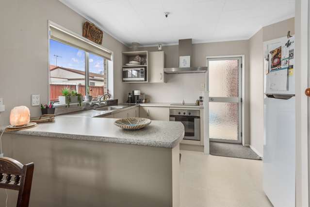 10b Armstrong Avenue Woodhill_2