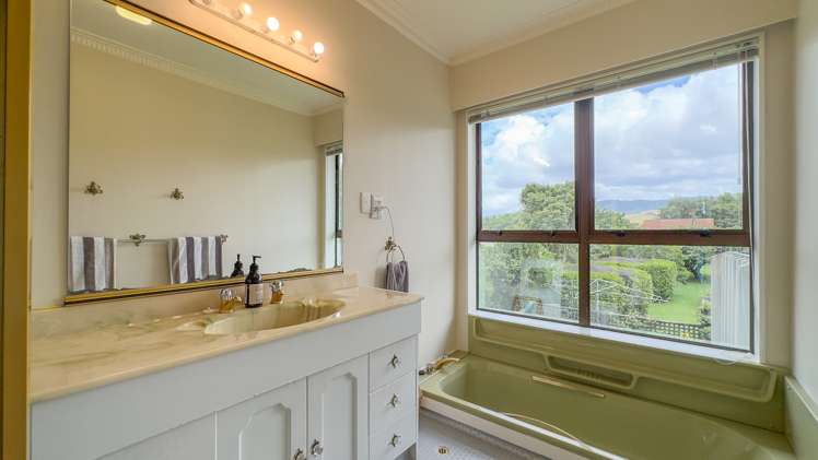 1694 East Coast Road Whakatiwai_10