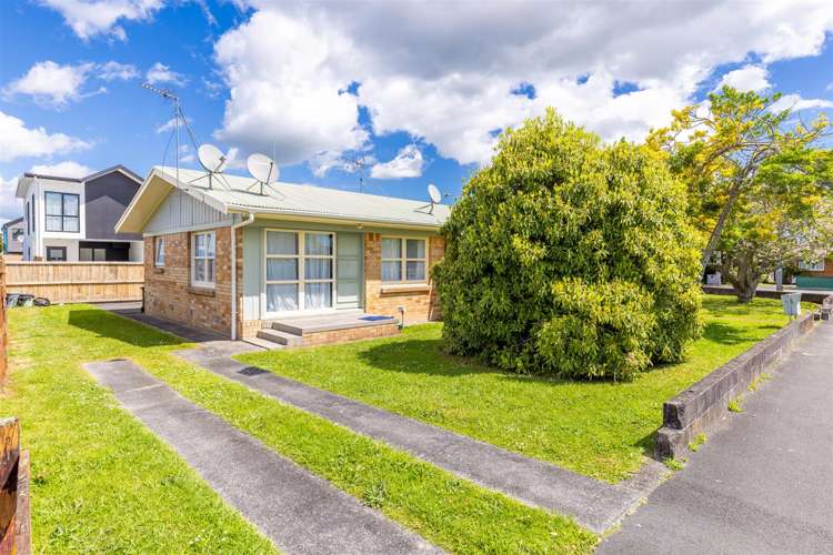 69 May Street Hamilton East_22