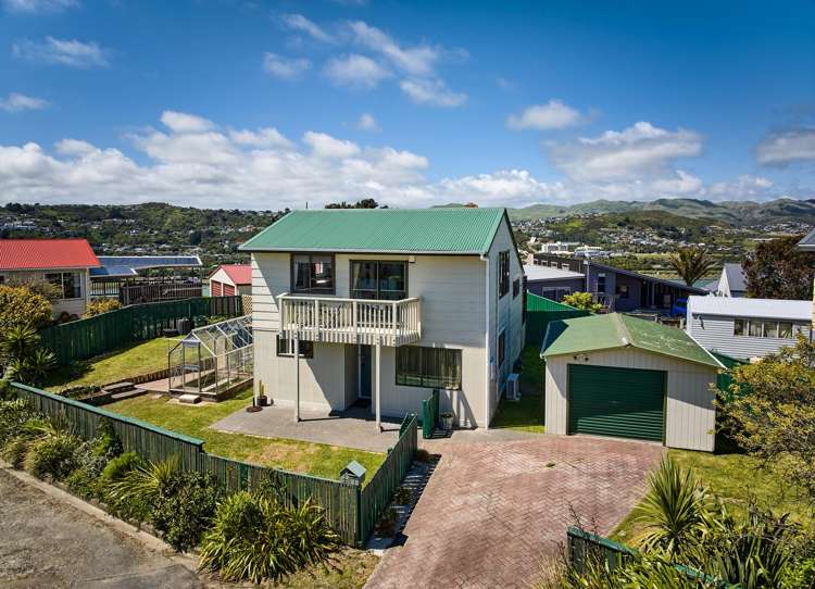33 Clipper Street Titahi Bay_1