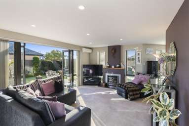 23 Cassinia Gardens_3