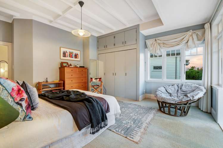 6 Seabreeze Road Narrow Neck_15